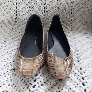 Ann Taylor Snakeskin ballet flats 8